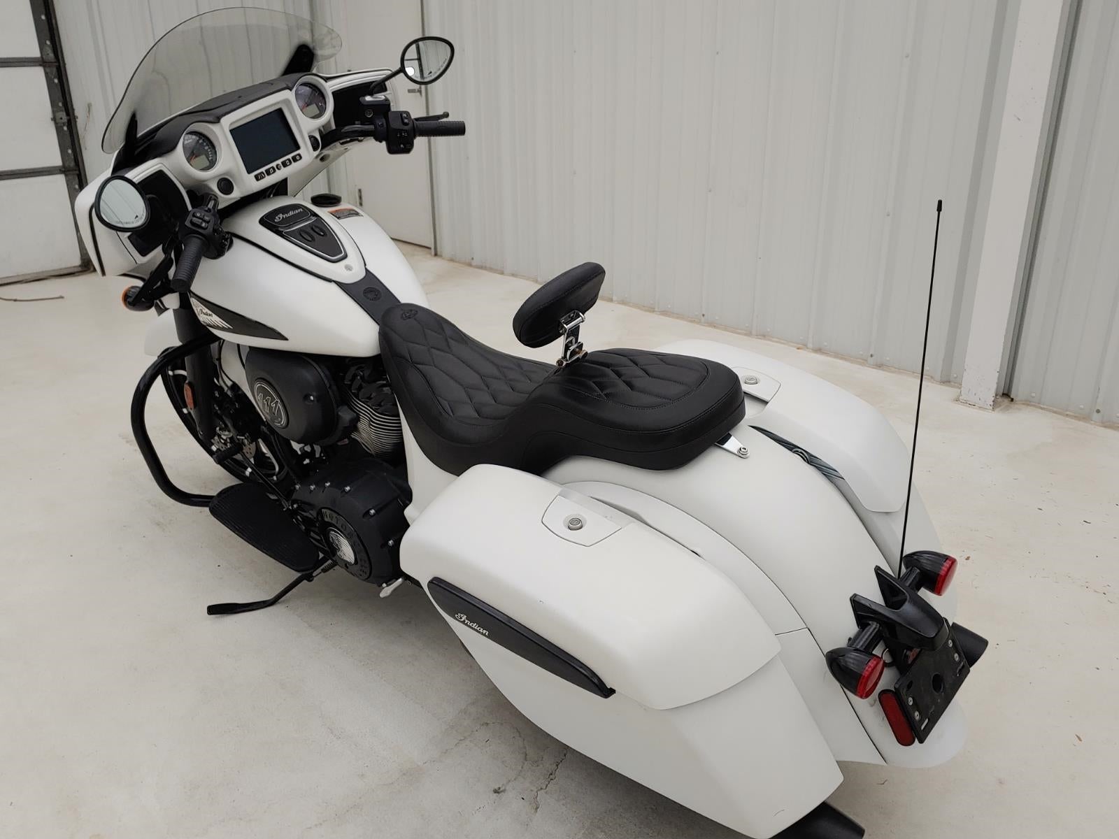 2019 INDIAN CHIEFTAIN Base